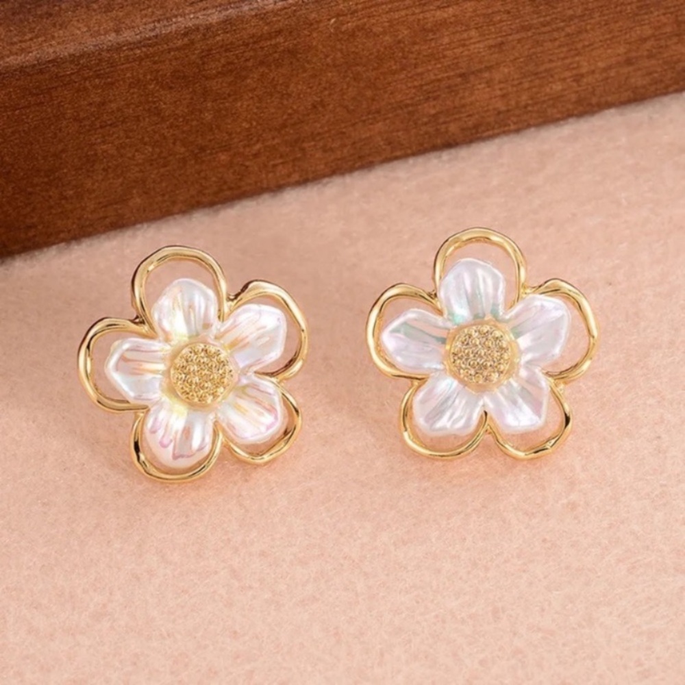 5 for $25 Winter 14k Gold Plated Flower Gold Earrings